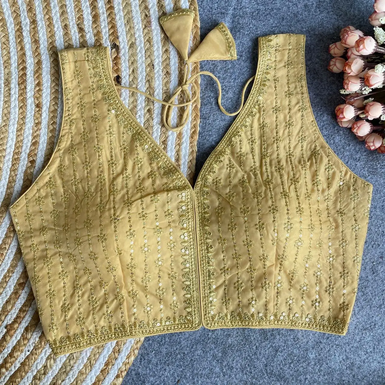 Hevi Thread zari With Sequence Embroidery Work Blouse